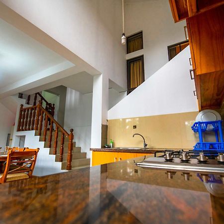 Aa Bungalow Kandy Exteriör bild